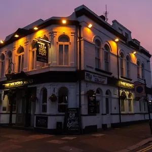 Gasthof The Milford Arms, Hounslow
